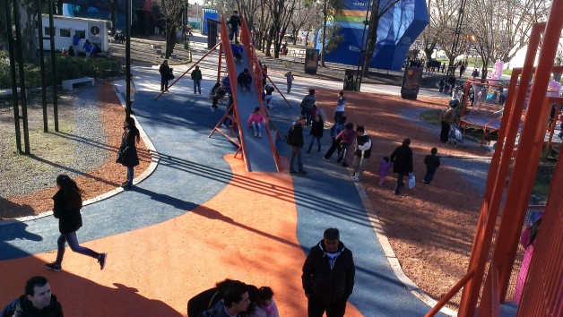 Plaza sonora en Tecnópolis